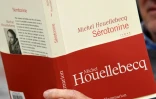 Le nouveau roman de l'écrivain français Michel Houellebecq, "Sérotonine", photo prise à Paris, le 3 janvier 2019