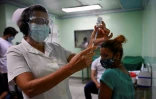 Une infirmière se prépare à administrer à une seconde dose du candidat-vaccin Abdala au personnel soignant de Cienfuegos (Cuba) le 30 mai 2021