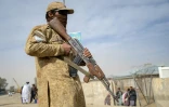 Un membre des talibans près d'un poste-frontière entre l'Afghanistan et le Pakistan, dans le district de Spin Boldak, le 29 décembre 2025
