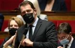 Christophe Castaner, le chef de file de la majorité présidentielle à l'Assemblée nationale, s'exprimant lors d'une session à Paris, le 5 janvier 2022