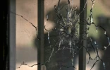 Un impact de balle dans une vitre, dans le village de Tula, dans l'Etat de Guerrero au Mexique, le 19 mai 2026