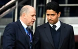 Le président du PSG Nasser Al-Khelaifi (d) et le directeur sportif du club parisien Antero Henrique lors du match de championnat contre Dijon, le 18 mai 2019 à Paris  