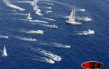Dimanche 15 octobre 2006 -

Maud Fontenoy a entamé a 15 heures 30 son tour du monde à la voile, en solitaire et à contre-courant