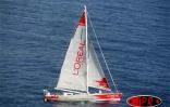 Dimanche 15 octobre 2006 -

Maud Fontenoy a entamé a 15 heures 30 son tour du monde à la voile, en solitaire et à contre-courant