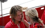 Dimanche 15 octobre 2006 -

Maud Fontenoy a entamé a 15 heures 30 son tour du monde à la voile, en solitaire et à contre-courant