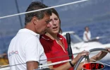 Dimanche 15 octobre 2006 -

Maud Fontenoy a entamé a 15 heures 30 son tour du monde à la voile, en solitaire et à contre-courant
