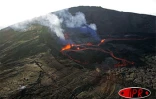 Mercredi 5 octobre 2005 -

L'éruption se poursuit au Piton de la Fournaise