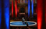 Donald Trump donne un discours lors du "Dîner du président" du Comité national des républicains au Congrès, à Washington, le 8 avril 2025