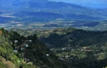 Vue aérienne du village de San Juancito, au nord-est de Tegucigalpa, le 4 février 2020 au Honduras