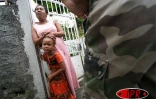 Dimanche 5 février 2006 -

L'armée a mené une opération de démoustication dans le quartier du Moufia à Saint-Denis