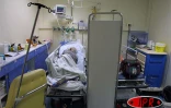 Samedi 4 février 2006 -

Dans la nuit de samedi à dimanche, le service des urgences de la clinique de Saint-Benoît a été submergé par l'afflux de malades