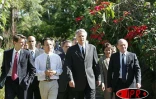 Vendredi 19 mai 2006 -

Dominique de Villepin s'est rendu à Saint-Leu ouest de l'île