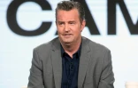 L'acteur Matthew Perry, retrouvé mort à son domicile à Los Angeles, pose le 13 janvier 2017 à Pasadena, Californie