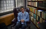 Juan Guaido qui s'est autoproclamé président du Venezuela, s'exprime lors d'un entretien avec l'AFP à Caracas, le 8 février  2019