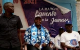 Le président centrafricain Faustin Archange Touadéra (c) lors d'un meeting de campagne, le 12 décembre 2020 à Bangui