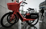 Des vélos électriques en libre-service à Paris le 6 décembre 2019, l'un des moyens alternatifs de déplacements des Paris pendant la grève des transports