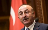 Le ministre des Affaires Etrangères turc Mevlüt Cavusoglu, à Pristina, le 19 octobre 2018