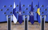 Les drapeaux de la Finlande, de l'OTAN et de la Suède avant une conférence de presse sur le lancement officiel du processus de ratification de la Suède et de la Finlande en tant que nouveaux membres de l'Otan, le 5 juillet 2022 à Bruxelles