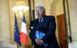 Le président du Sénat Gérard Larcher sur le perron de l'Elysée le 20 janvier 2016 à Paris