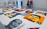 Des portraits faits de Lego par l'artiste chinois Ai Weiwei à l'exposition "Trace", le 28 juin 2017 à Washington