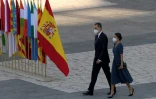 Le roi d'Espagne Felipe VI et la reine Letizia participent à une cérémonie à la mémoire des victimes du Covid-19 à Madrid, le 15 juillet 2021