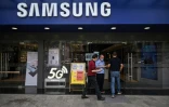 Une boutique Samsung, le 26 mai 2020 à Wuhan, en Chine