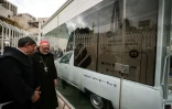 Présentation du "Véhicule de l'Espoir", la papamobile utilisée par le pape François lors de sa visite à Bethléem en 2014 et réaménagée en clinique mobile pour enfants afin d'être déployée dans la bande de Gaza, à Bethléem, en Cisjordanie occupée par Israël, le 25 novembre 2025