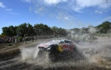 Le pilote français de Peugeot Stéphane Peterhansel durant le prologue du Dakar, entre Buenos Aires et Rosario, le 2 janvier 2016