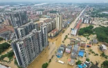 Vue aérienne des inondations à Qingyuan, dans la province du Guangdong, dans le sud de la Chine, le 22 avril 2024