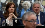 L'ex-présidente argentine Cristina Kirchner devant le Tribunal de Comodoro Py à Buenos Aires, le 21 mai 2019