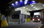 Photo diffusée par l'Organisation iranienne de l'énergie atomique le 6 novembre 2019 de l'entrée de la centrale nucléaire iranienne de Natanz