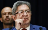 "Ce ne sont plus nos alliés. S'ils veulent être des partenaires, ce sera dans l'action et s'ils cessent d'aider ce gouvernement à survivre", cingle Jean-Luc Mélenchon dans La Tribune Dimanche