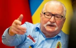 L'ancien président et lauréat du prix Nobel de la paix 1983, Lech Walesa, lors d'un entretien avec l'AFP dans son bureau du Centre européen de solidarité à Gdansk, le 23 février 2026 en Pologne