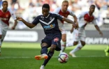 L'attaquant bordelais François Kamano marque, sur penalty, le premier de ses deux buts contre l'AS Monaco au Matmut Atlantique, le 26 août 2018