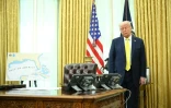 Le président américain Donald Trump dans le Bureau ovale de la Maison Blanche, le 18 avril 2025 à Washingto