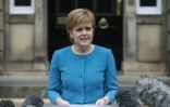 La Premier ministre écossaise Nicola Sturgeon face à la presse le 25 juin 2016 à Edimbourg