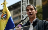 Juan Guaido prononce un discours sur une place de Caracas, le 8 mars 2019