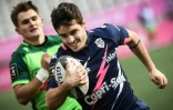 Le demi de mêlée du Stade Français Arthur Coville court à l'essai contre Pau le 22 décembre 2019 au stade Jean-Bouin à Paris