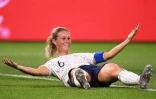 La capitaine des Bleues Amandine Henry exulte après son but dans les prolongations contre le Brésil au Mondial-2019, le 23 juin 2019 au Havre