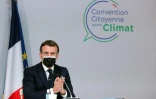 Le président Emmanuel Macron, lors d'un discours auprès des membres de la Convention citoyenne pour le climat, le 14 décembre 2020, à Paris