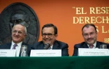 Le négociateur mexicain en chef Jesus Seade (G), le secrétaire mexicain à l'Economie Ildefonso Guajardo et le ministre des Affaires étrangères mexicain Luis Videgaray lors d'une conférence de presse à Washington DC, le 27 août 2018