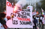 Manifestation du personnel soignant pour réclamer plus de moyens financier à Paris, le 15 octobre 2020