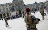 Une patrouille vigipirate au Louvre, à Paris, je 18 septembre 2023