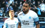 La joie du milieu de terrain marseillais Dimitri Payet, après avoir ouvert le score sur penalty face à Troyes, lors de la 26e journée de Ligue 1, le 27 février 2022 au Stade de l'Aub