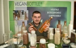Nicolas Moufflet, directeur de la société Lyspackaging,où sont fabriquées des bouteilles 100% végétales à partir de déchets, à Chaniers (Charente-Maritime)