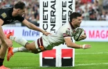 Mathieu Jalibert marque pour l'UBB à Saint-Denis le 29 juin 2025