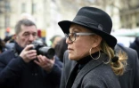 La chanteuse française Sheila à l'enterrement de son confrère Michel Delpech, le 8 janvier 2016 au cimetière du Père-Lachaise