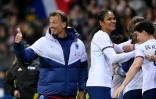 Le sélectionneur de l'équipe de France féminine Hervé Renard et la capitaine Wendie Renard lors du match amical contre le Canada, le 11 avril 2023 au Mans
