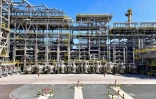 Photo non datée, diffusée le 11 novembre 2020 par la KNPC, filiale de la Kuwait Petroleum Corporation, montrant l'unité de distillation de pétrole brut de la raffinerie de Mina Abdullah, au sud de Koweït City