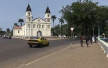 Le centre de Sao Tomé avec son église